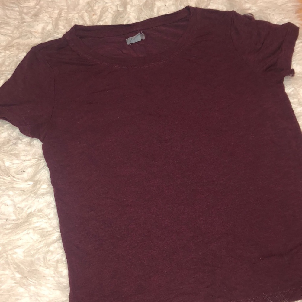 Plain maroon Aerie American Eagle Short Sleeve Top